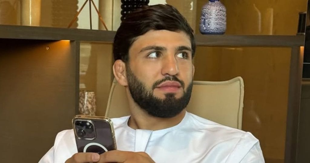 Arman Tsarukyan affirme avoir misé 1 million de dollars sur Ilia Topuria vs Justin Gaethje