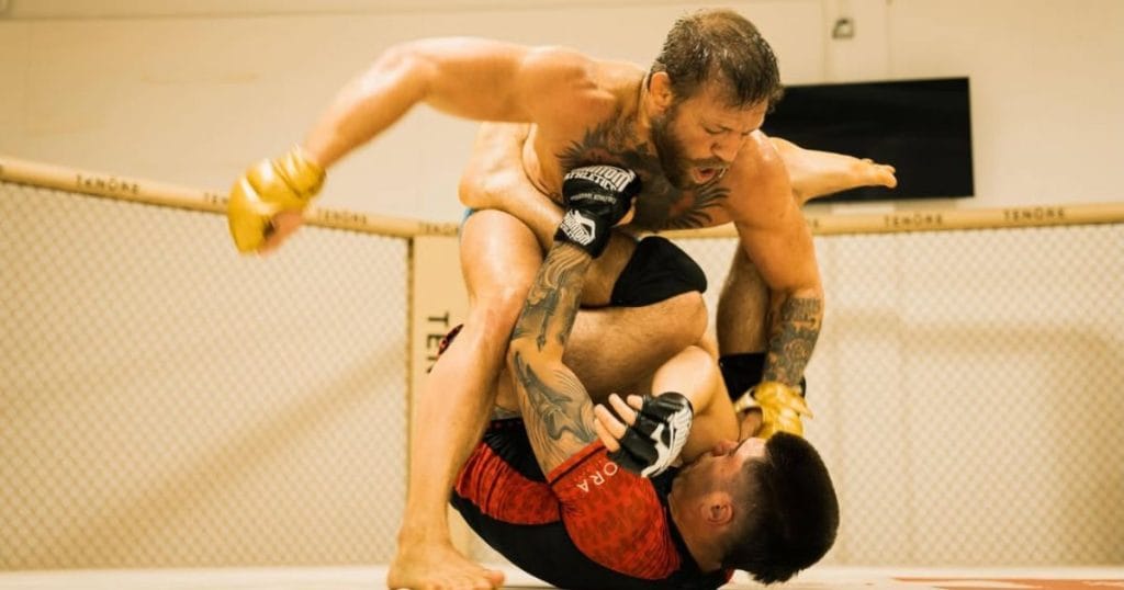 Georges St-Pierre avertit Conor McGregor avant son retour : "Il ne doit pas…"
